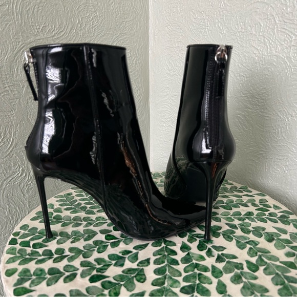 Steve Madden Valiant Patent Leather Zipper Pointed Toe Ankle Boots size 7.5 - Picture 3 of 9